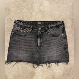 Abercrombie & Fitch Low Rise Demin Mini Skirt